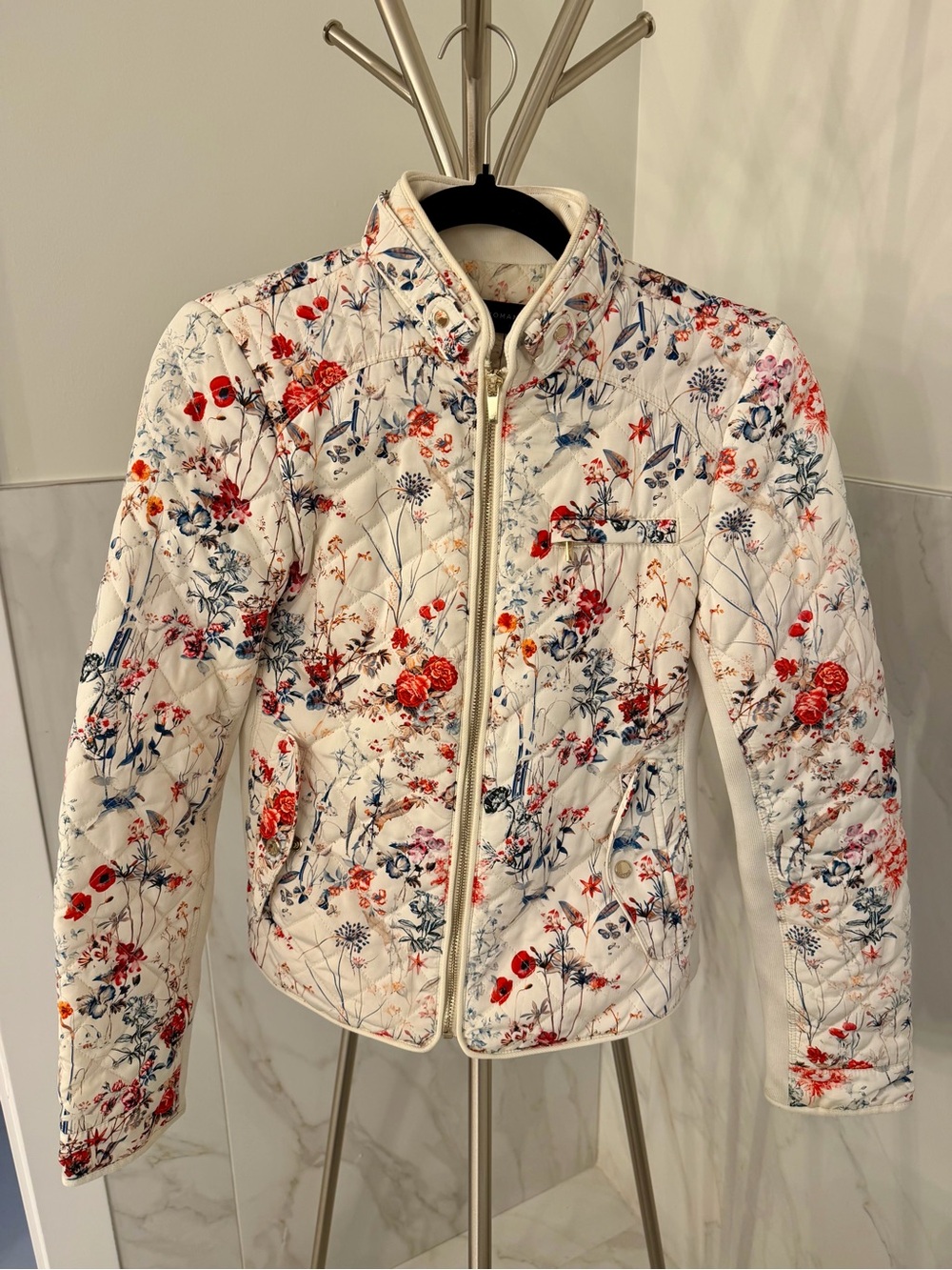Zara White Quilted Floral Jacket with Red & Navy Accents